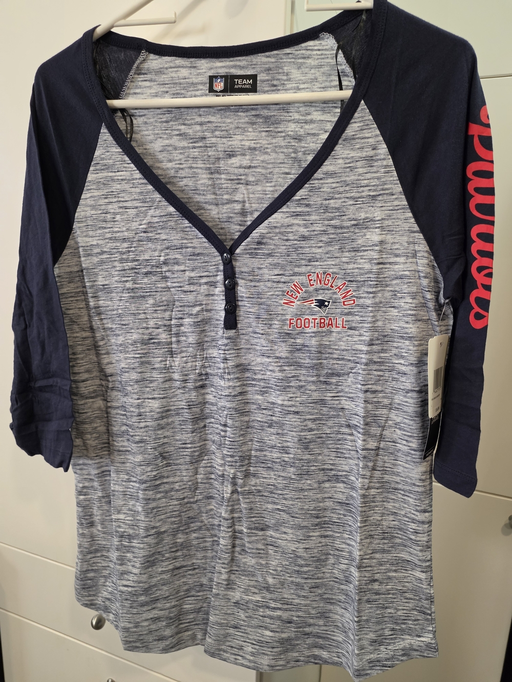 NWT New England Patriots NFL Team Apparel Henley Raglan Sleeve Shirt Women's L